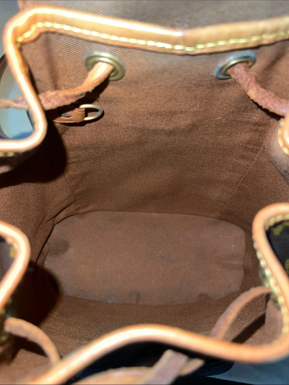 Louis Vuitton compact designer